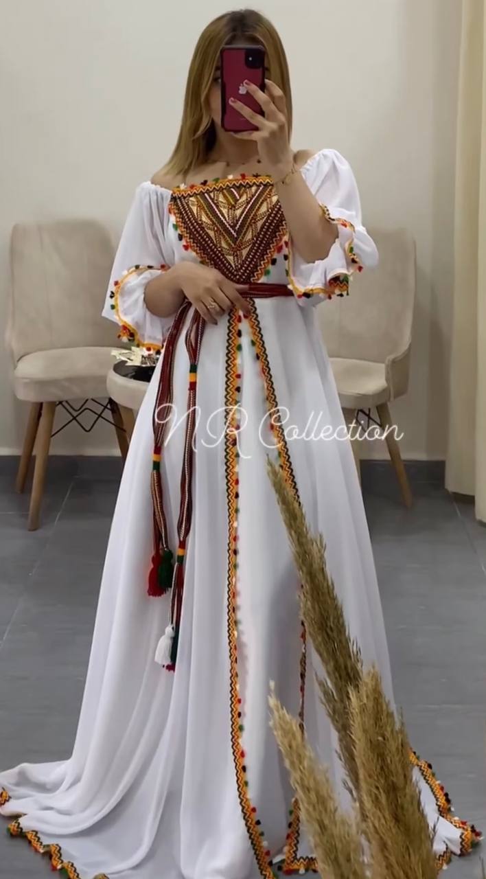 فستان قبائلي - ابيض